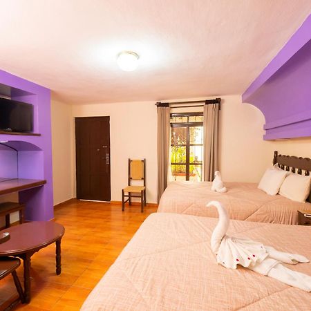 Hotel D'Monica Сан-Кристобаль-де-Ла-Касас Экстерьер фото