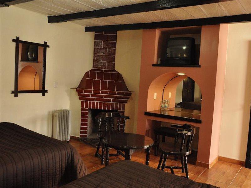 Hotel D'Monica Сан-Кристобаль-де-Ла-Касас Экстерьер фото