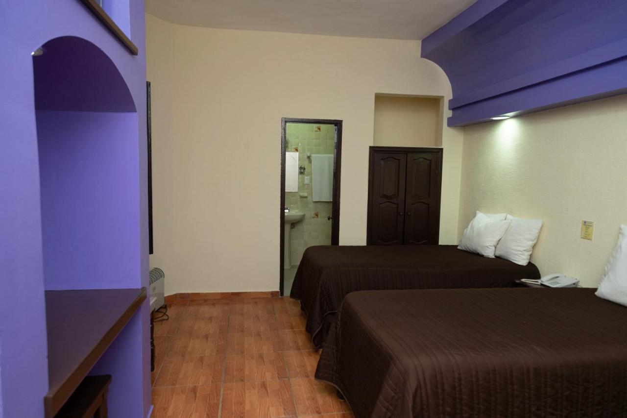 Hotel D'Monica Сан-Кристобаль-де-Ла-Касас Экстерьер фото