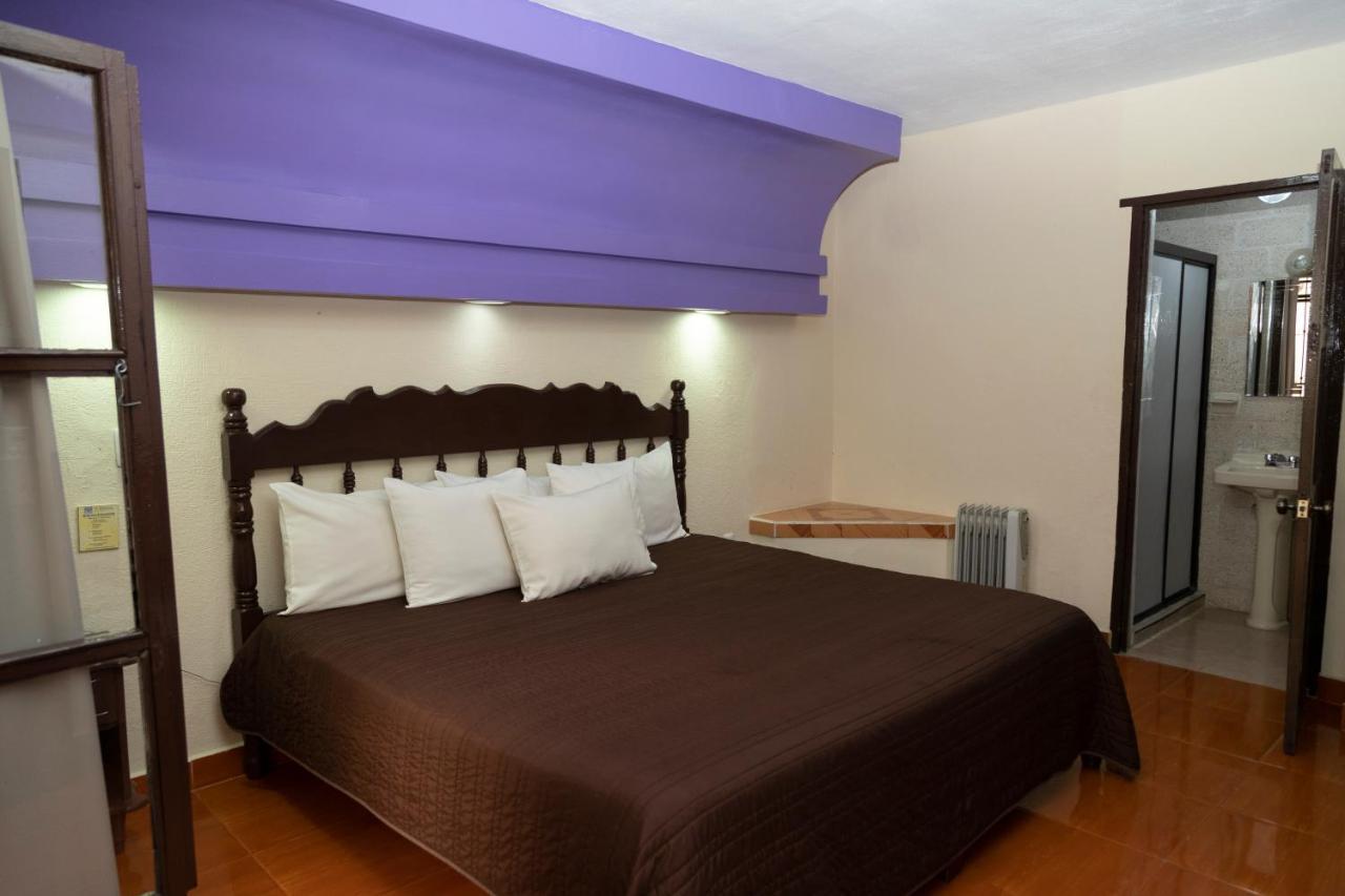 Hotel D'Monica Сан-Кристобаль-де-Ла-Касас Экстерьер фото