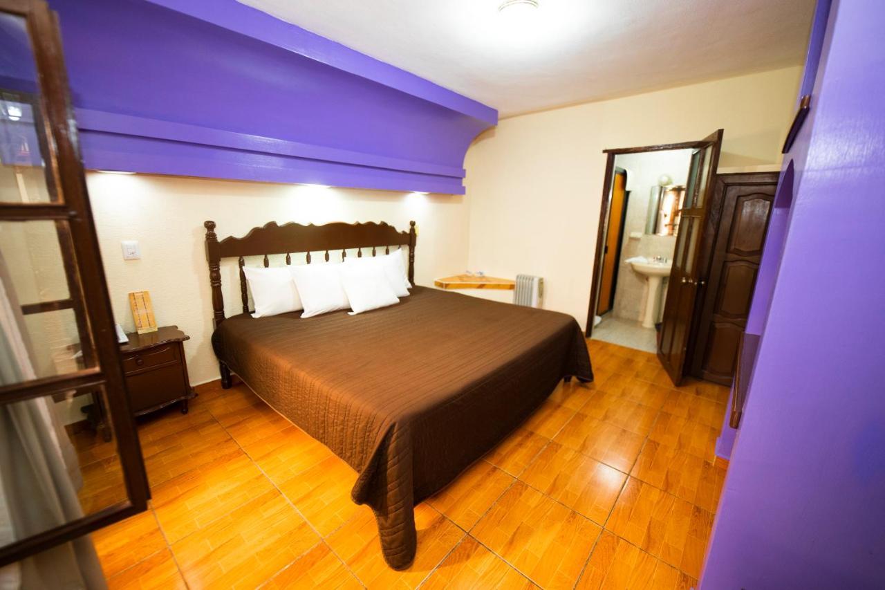 Hotel D'Monica Сан-Кристобаль-де-Ла-Касас Экстерьер фото