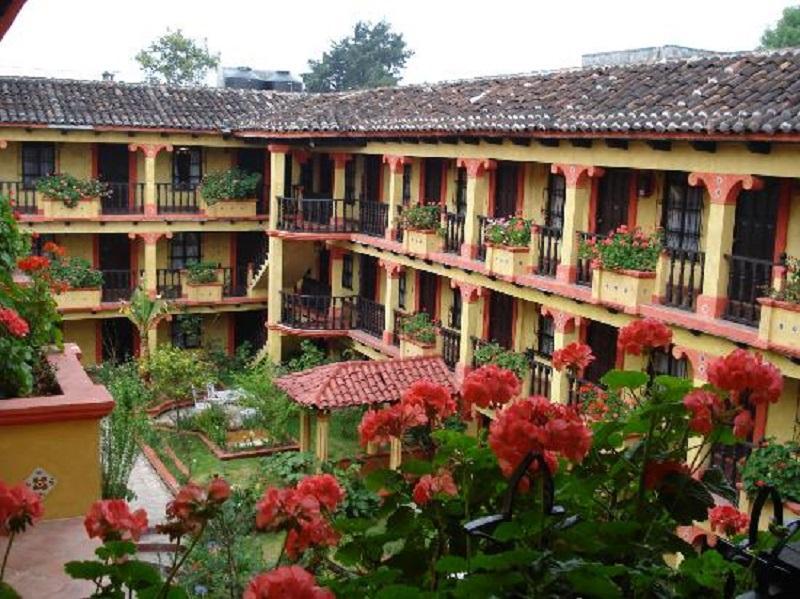 Hotel D'Monica Сан-Кристобаль-де-Ла-Касас Экстерьер фото